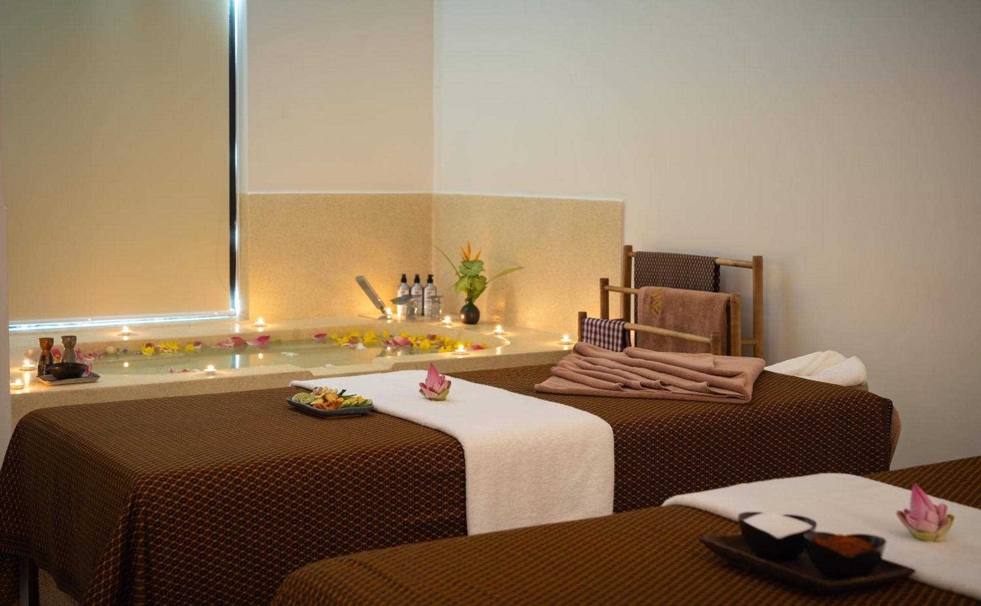 Waka Villa Private Pool Resort & Spa - Adults Only Siem Reap Exteriör bild