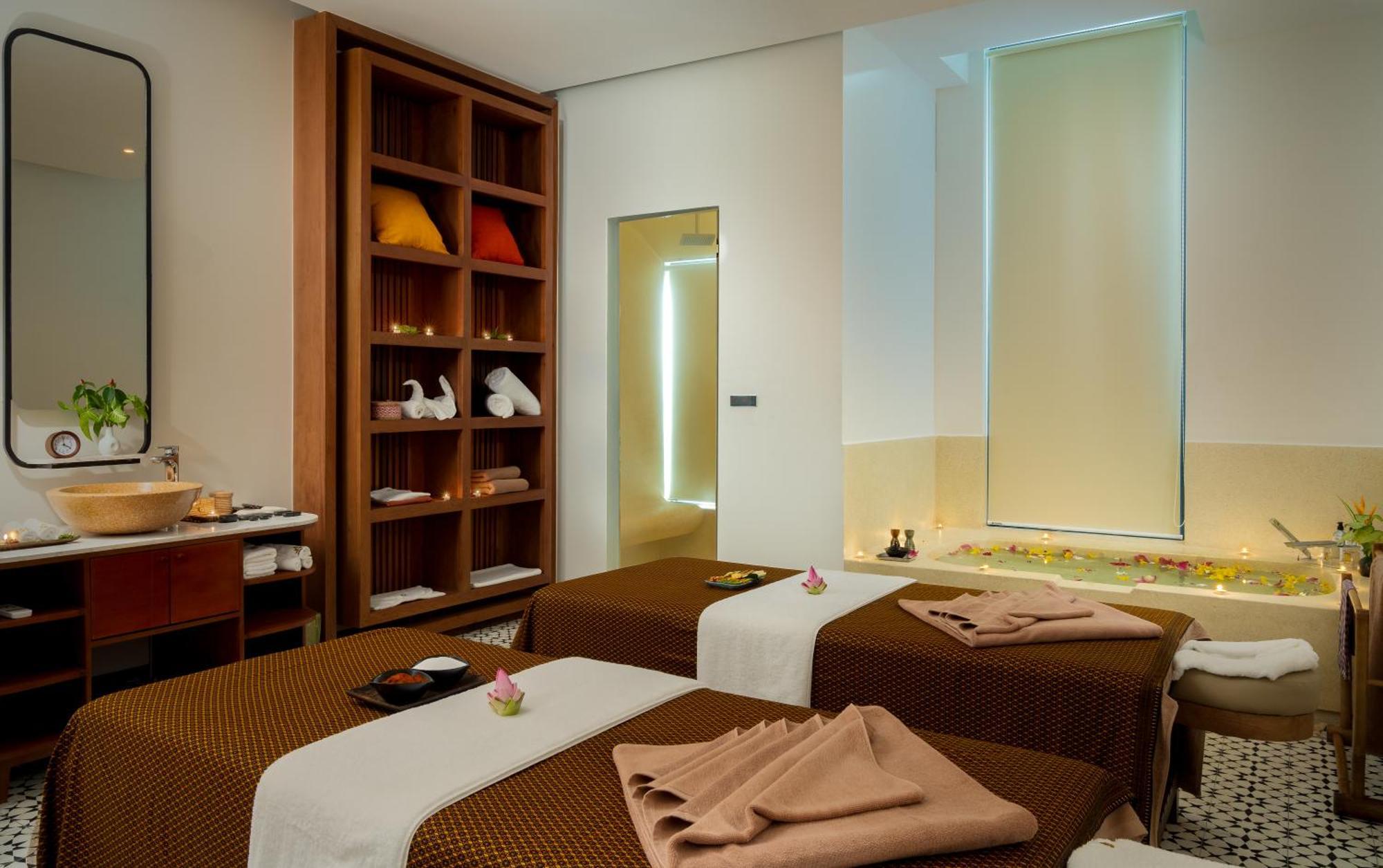 Waka Villa Private Pool Resort & Spa - Adults Only Siem Reap Exteriör bild