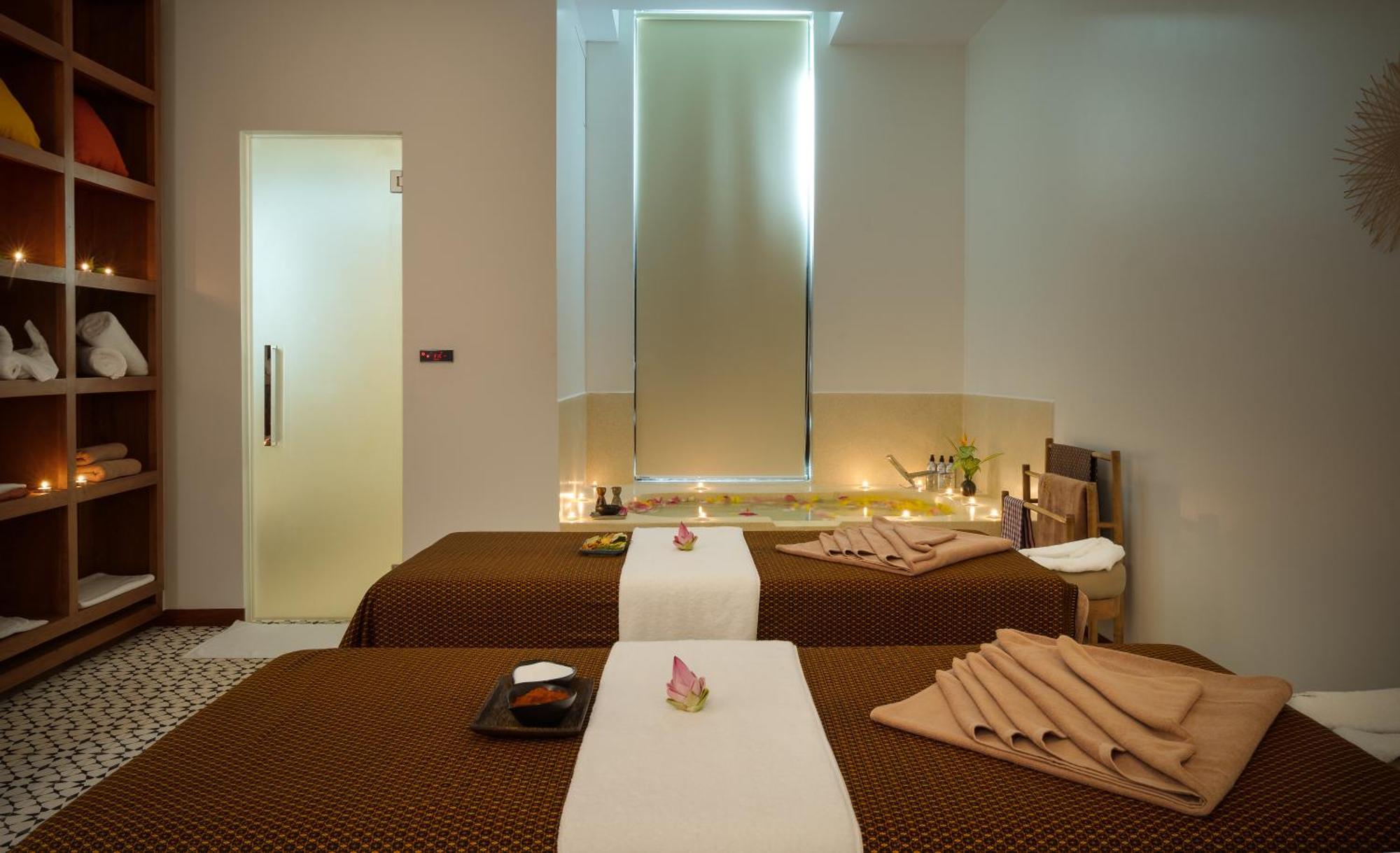 Waka Villa Private Pool Resort & Spa - Adults Only Siem Reap Exteriör bild